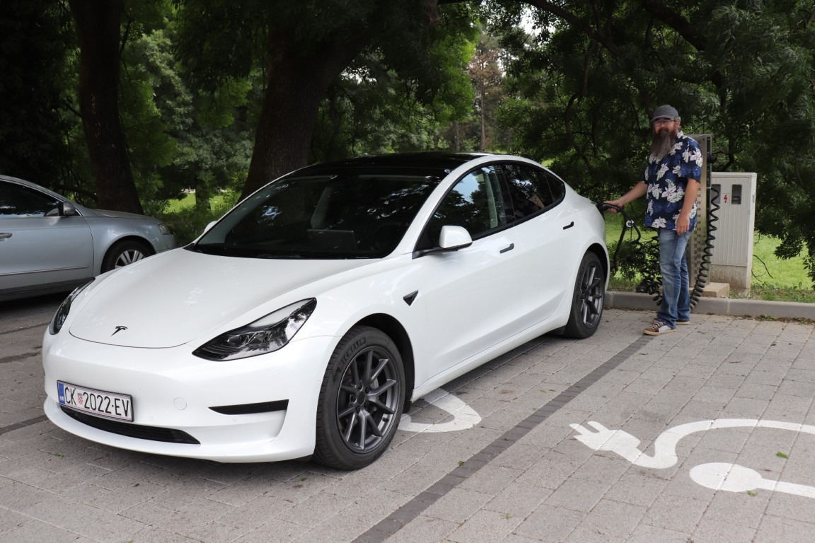 naslovna PUNIONICA I PARKING (5)